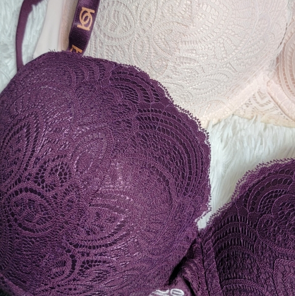 SOLD - Picture 3 of 11